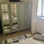 Voeroesparti Ueduelohaz 펜션