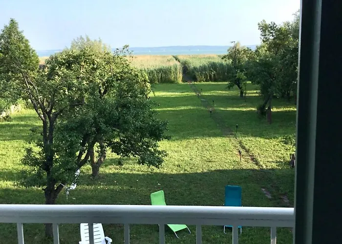 Voeroesparti Ueduelohaz *